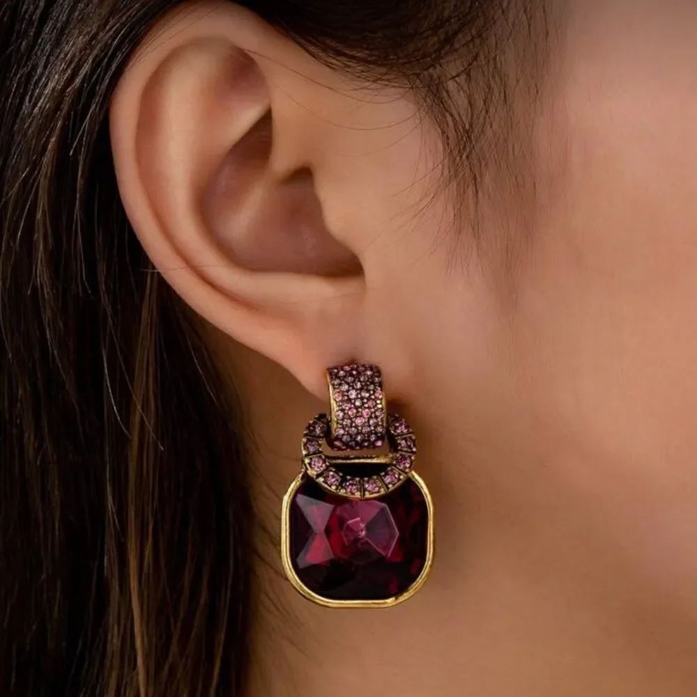 Elegant Red Earrings A1506